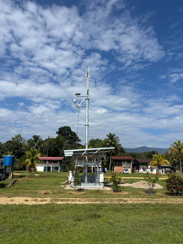 U Mobile and ZTE Portable Solar Tower at Balai Kebudayaan Iburu, Sabah